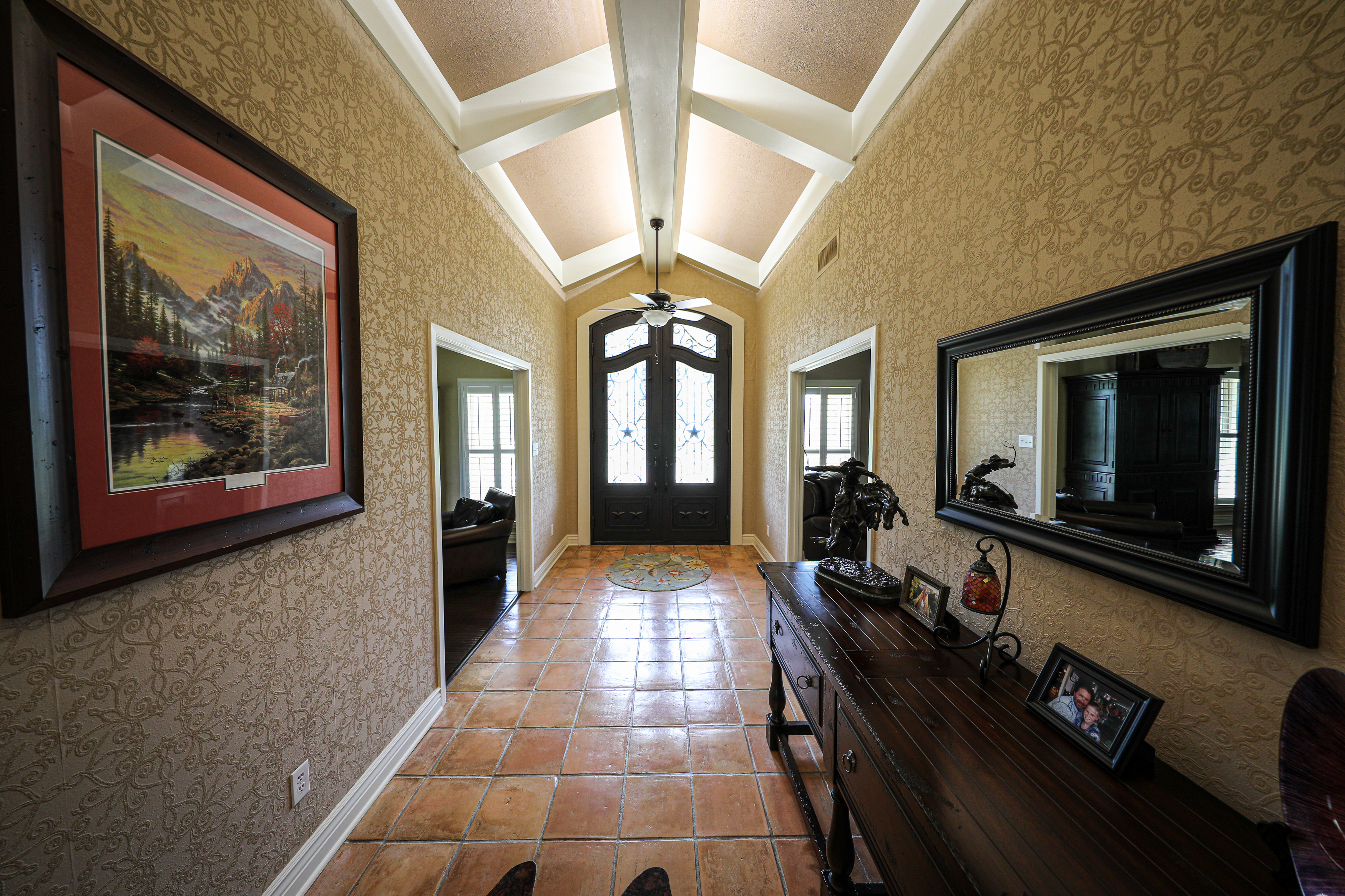 Pittsburg, Texas, 75686, United States, 4 Bedrooms Bedrooms, ,3 BathroomsBathrooms,Residential,For Sale,1871323