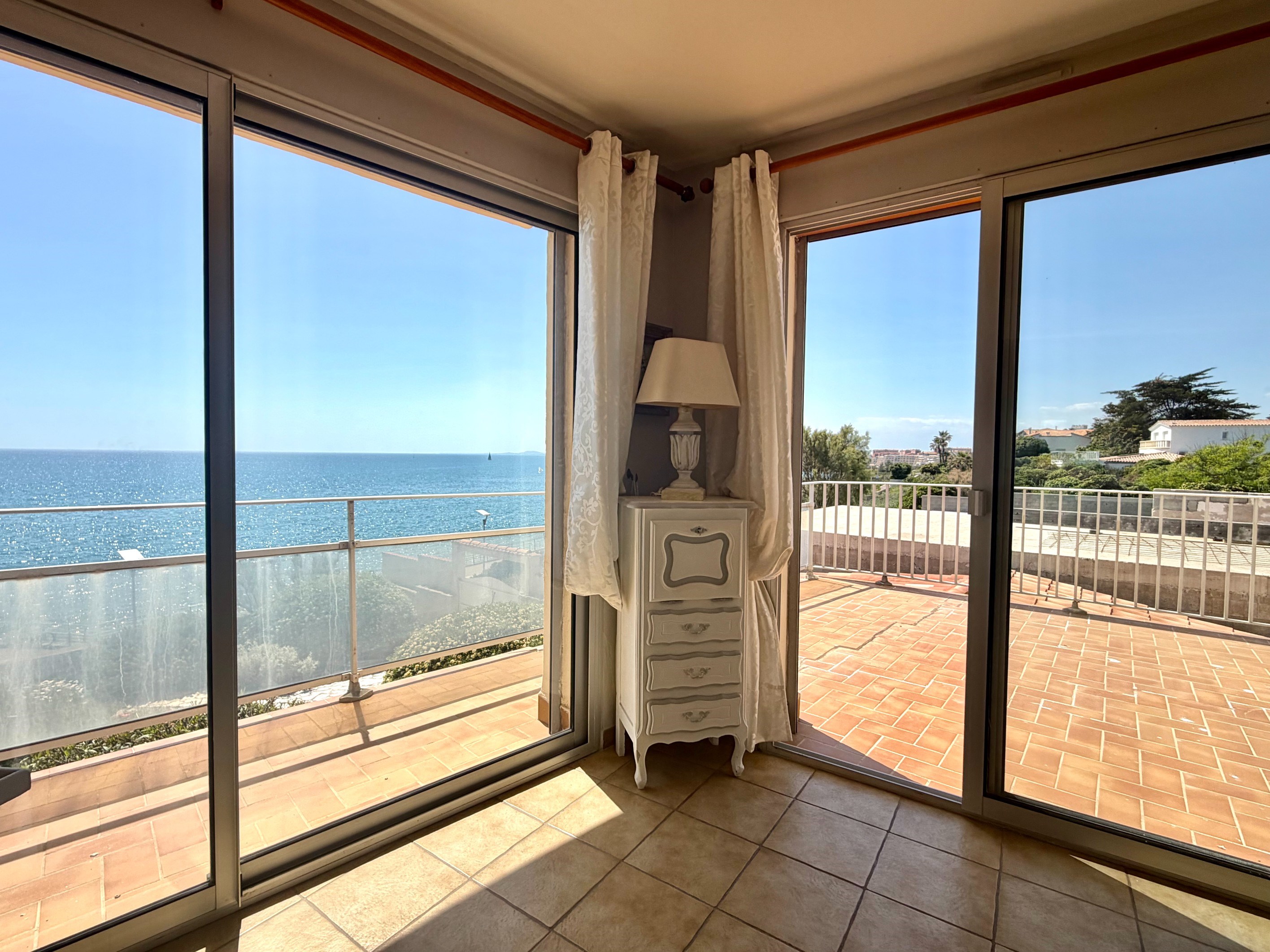  First line with sea view, 5-room duplex apartment... - 物件實景