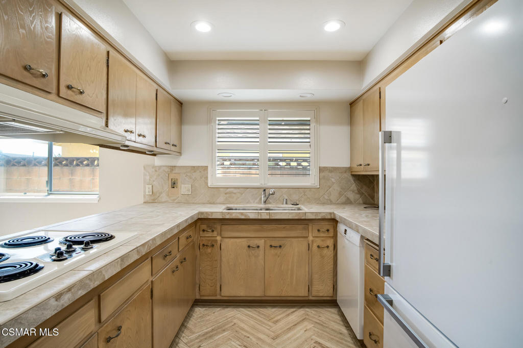 Ventura, California, 93004, United States, 4 Bedrooms Bedrooms, ,2 BathroomsBathrooms,Residential,For Sale,1930622