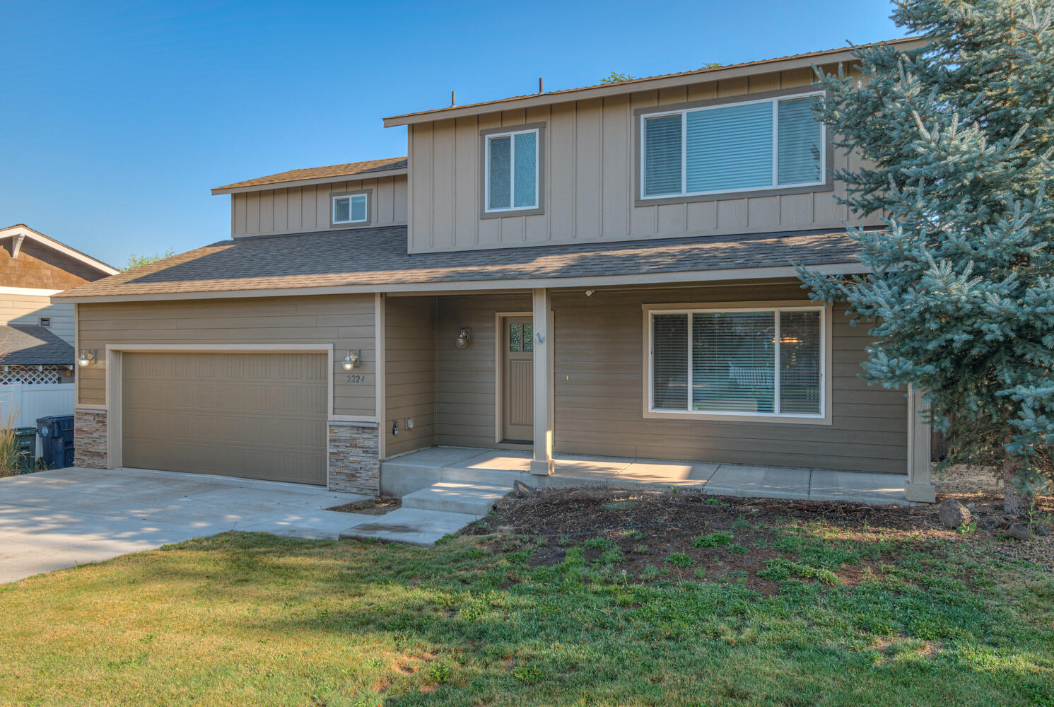 Bend, Oregon, 97701, United States, 3 Bedrooms Bedrooms, ,3 BathroomsBathrooms,Residential,For Sale,1999199