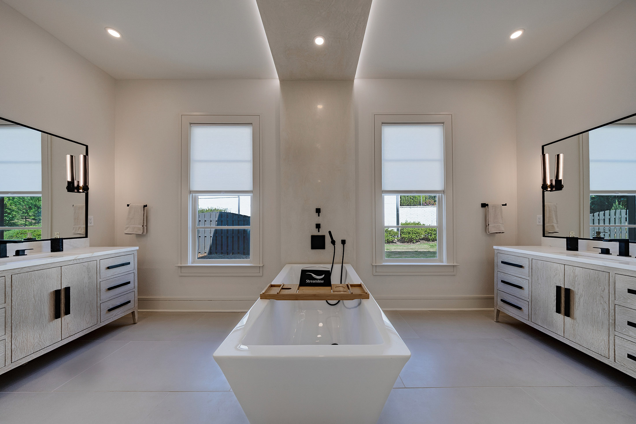  Striking Contemporary Design and Thoughtful Craftsmanship - 物件實景