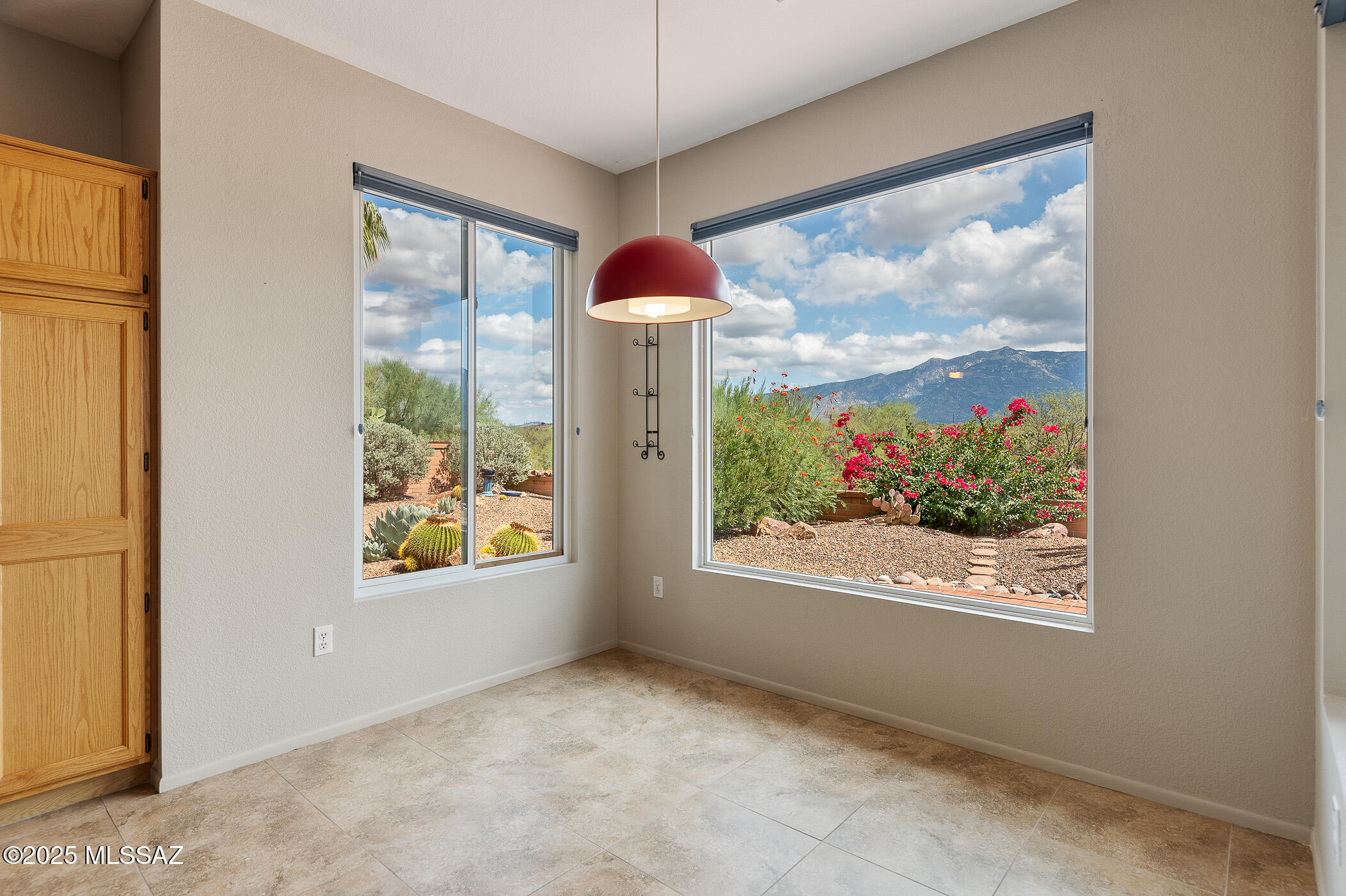 Oro Valley, Arizona, 85755, United States, 2 Bedrooms Bedrooms, ,2 BathroomsBathrooms,Residential,For Sale,1959033