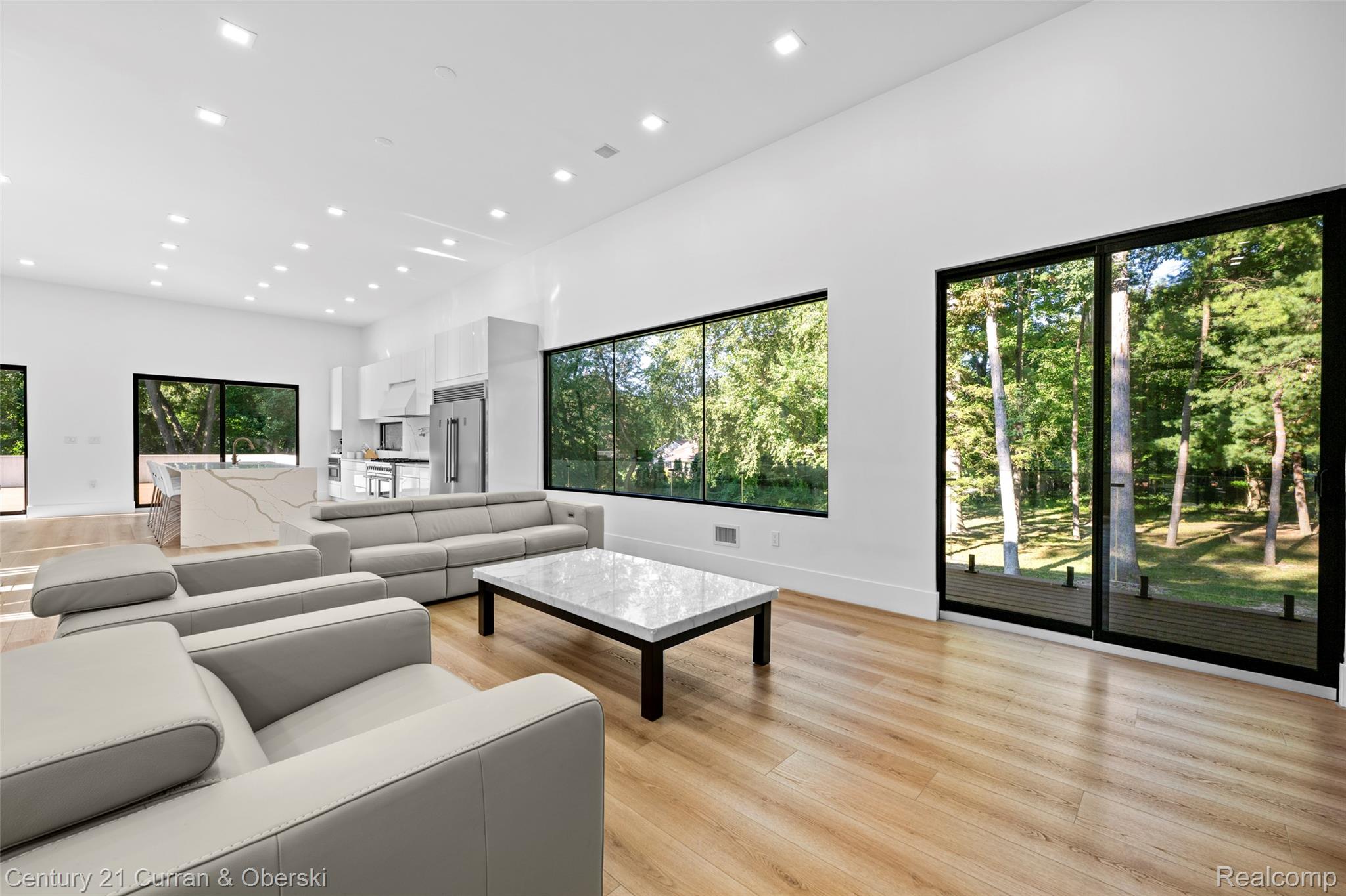 Farmington, Michigan, 48334, United States, 7 Bedrooms Bedrooms, ,8 BathroomsBathrooms,Residential,For Sale,1980731