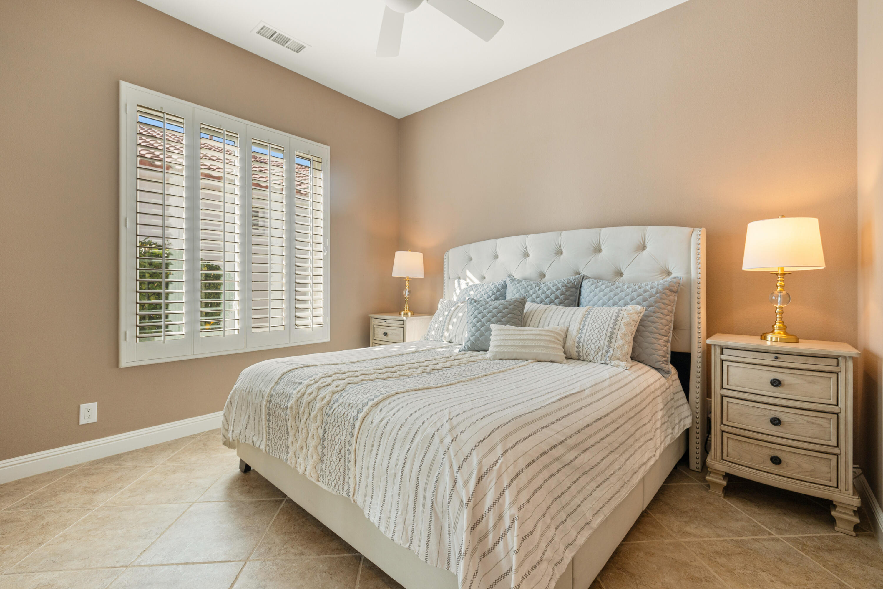 La Quinta, California, 92253, United States, 3 Bedrooms Bedrooms, ,4 BathroomsBathrooms,Residential,For Sale,2002197