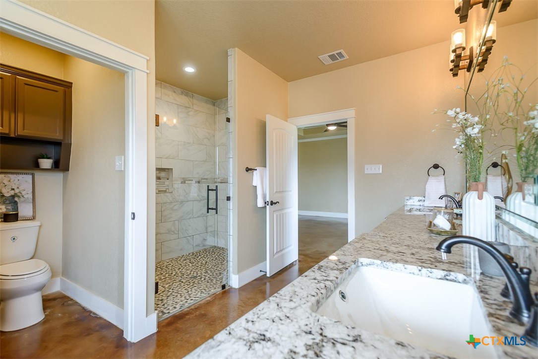 Gatesville, Texas, 76528, United States, 3 Bedrooms Bedrooms, ,3 BathroomsBathrooms,Residential,For Sale,1989706