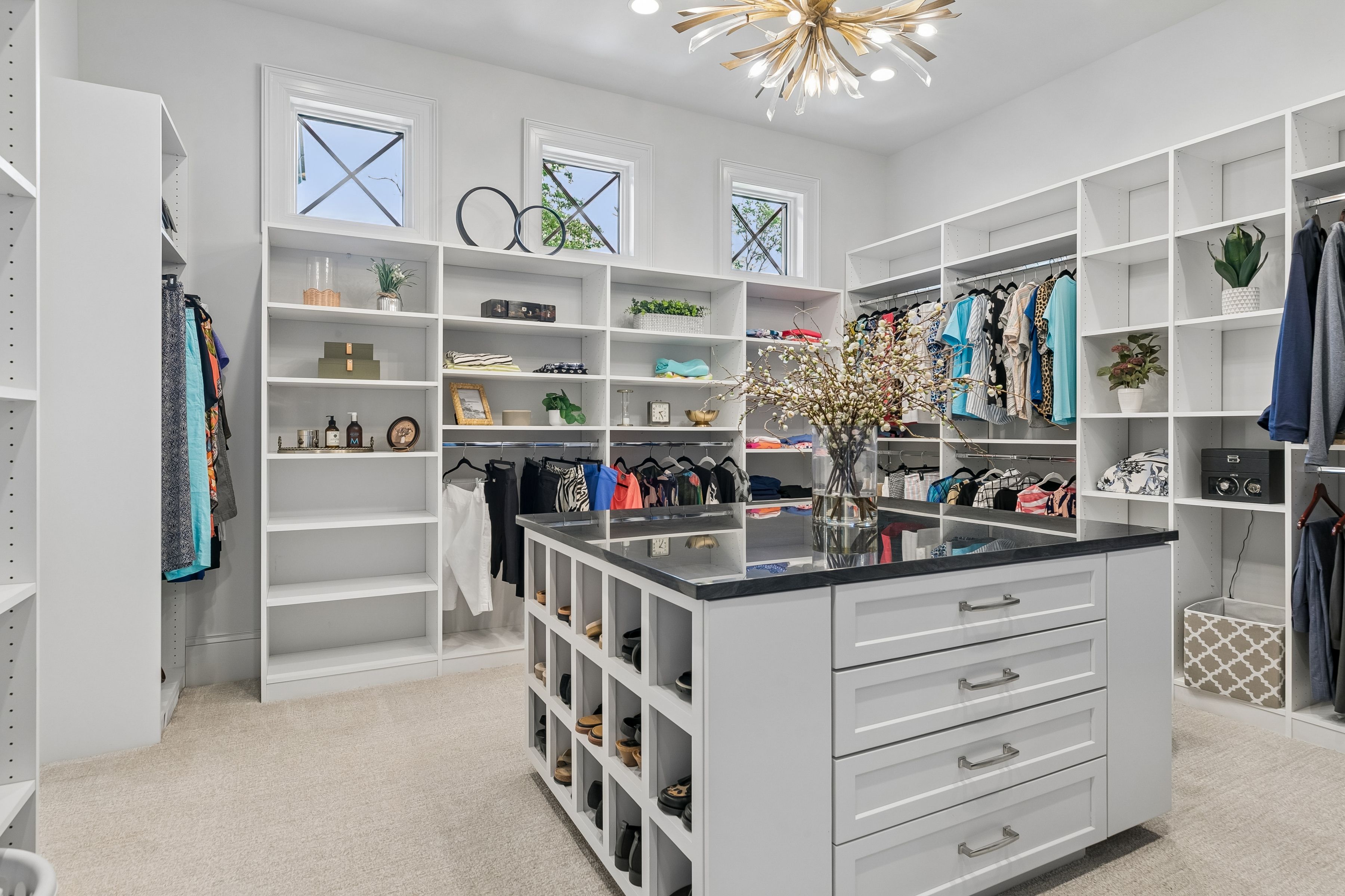  Timeless Elegance on a Private North Oaks Setting - 物件實景