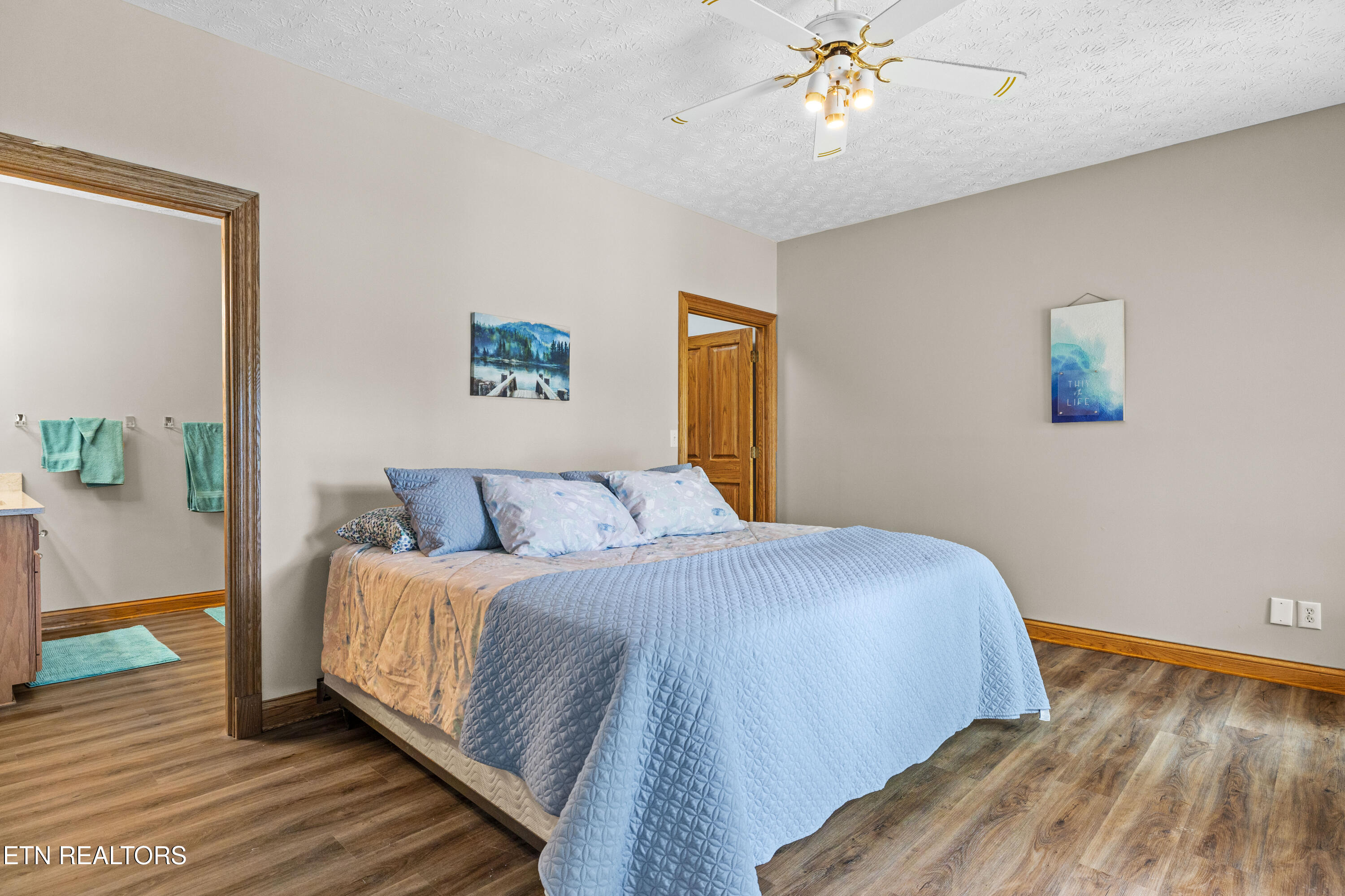 LaFollette, Tennessee, 37766, United States, 3 Bedrooms Bedrooms, ,4 BathroomsBathrooms,Residential,For Sale,1979718