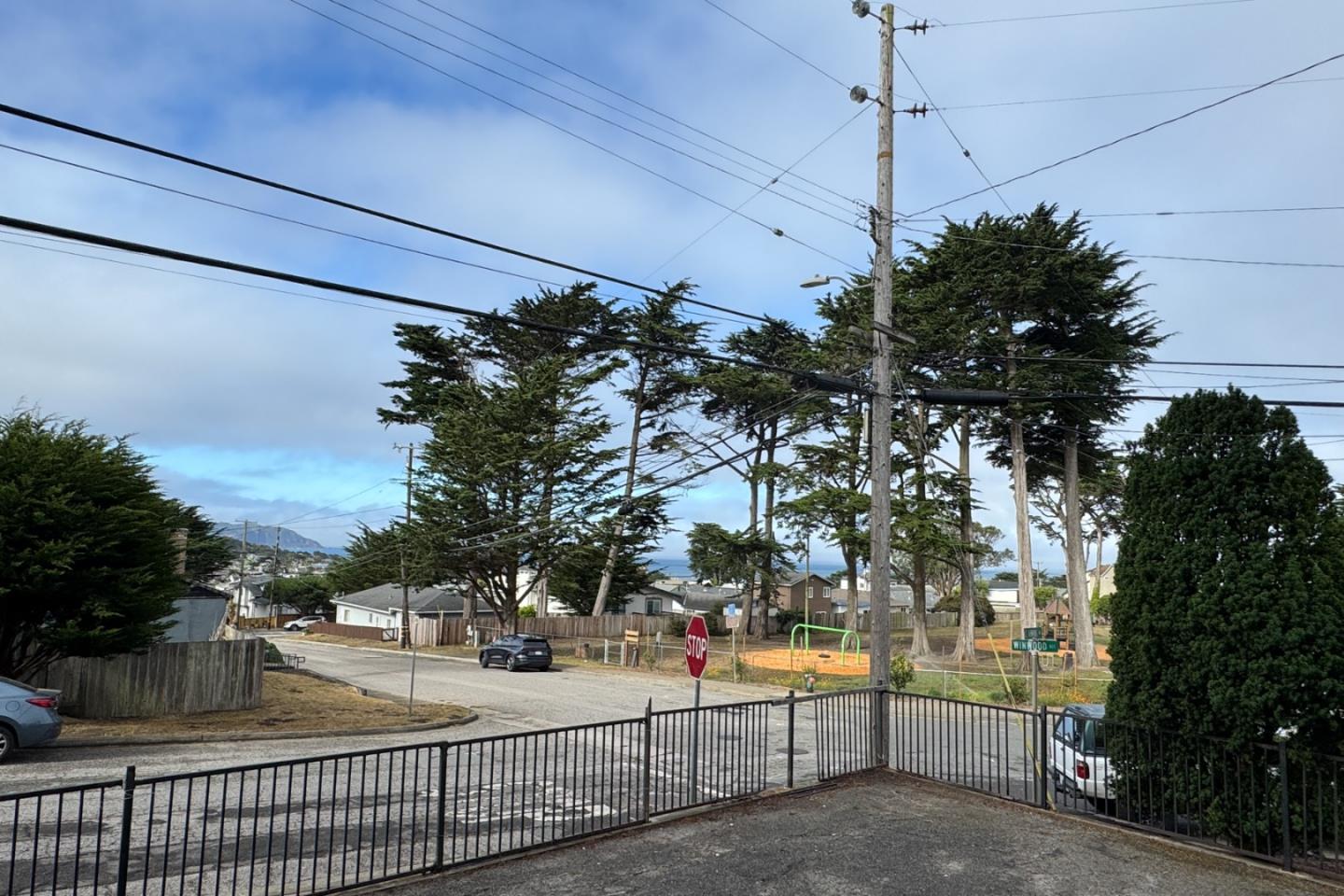 Pacifica, California, 94044, United States, 4 Bedrooms Bedrooms, ,5 BathroomsBathrooms,Residential,For Sale,1988346