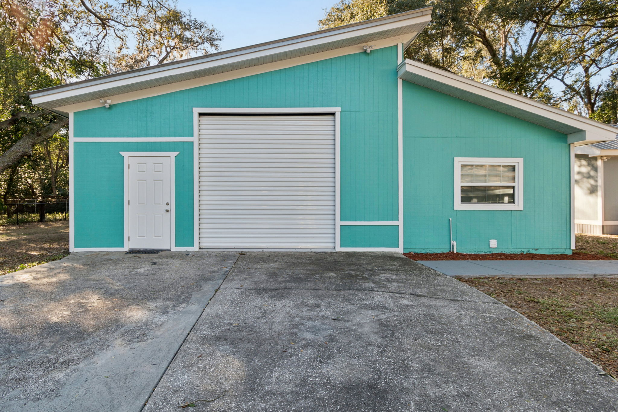 Tampa, Florida, 33637, United States, 4 Bedrooms Bedrooms, ,3 BathroomsBathrooms,Residential,For Sale,2012054