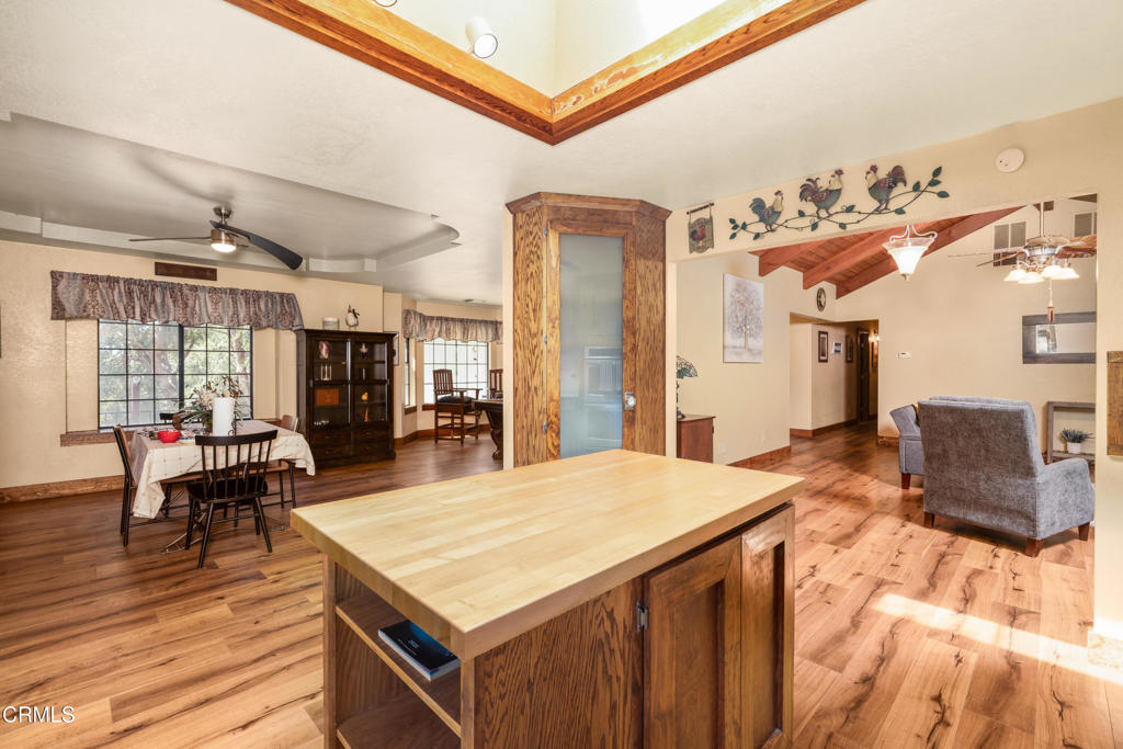 Oakhurst, California, 93644, United States, 4 Bedrooms Bedrooms, ,3 BathroomsBathrooms,Residential,For Sale,1839792