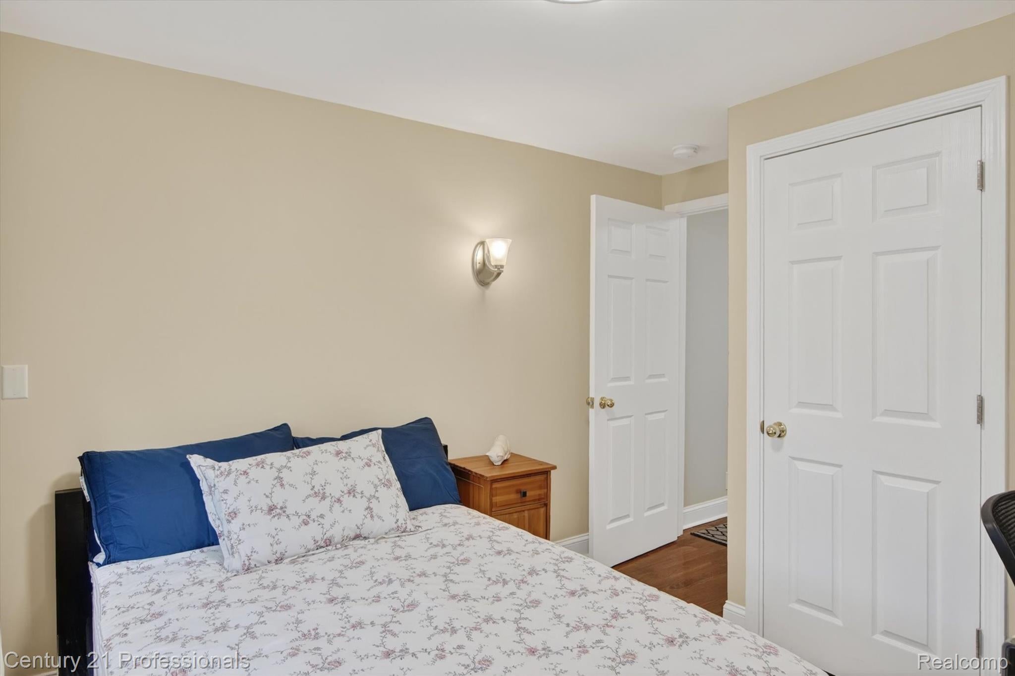 AnnArbor, Michigan, 48103, United States, 3 Bedrooms Bedrooms, ,2 BathroomsBathrooms,Residential,For Sale,2038330