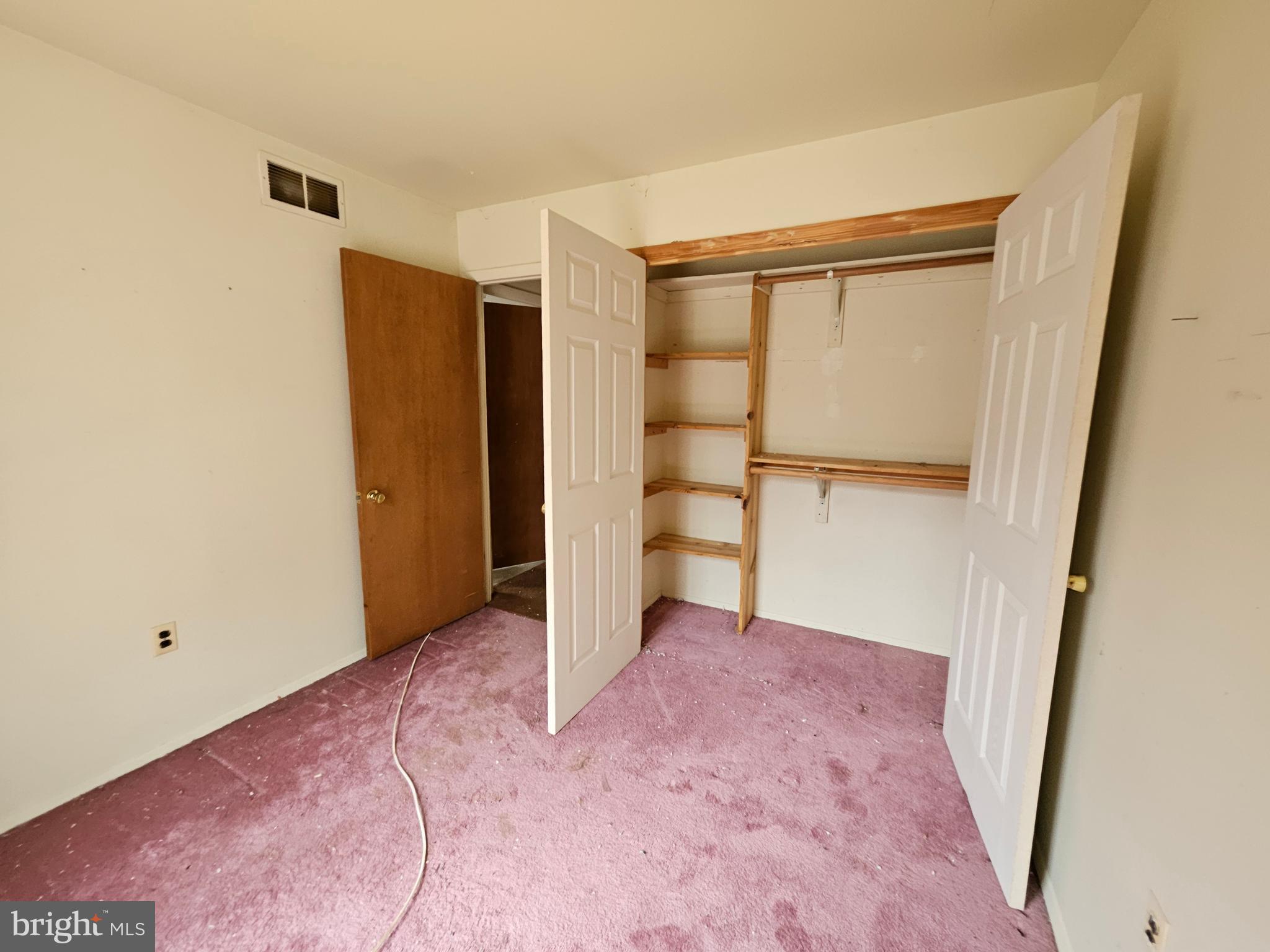 Millersville, Maryland, 21108, United States, 5 Bedrooms Bedrooms, ,3 BathroomsBathrooms,Residential,For Sale,1881579