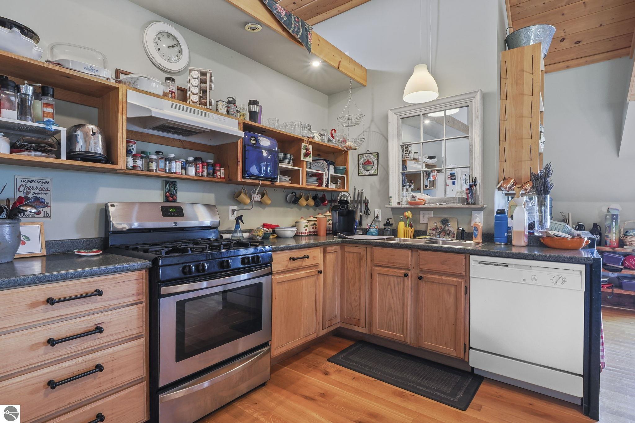 Traverse City, Michigan, 49686, United States, 3 Bedrooms Bedrooms, ,1 BathroomBathrooms,Residential,For Sale,1847565
