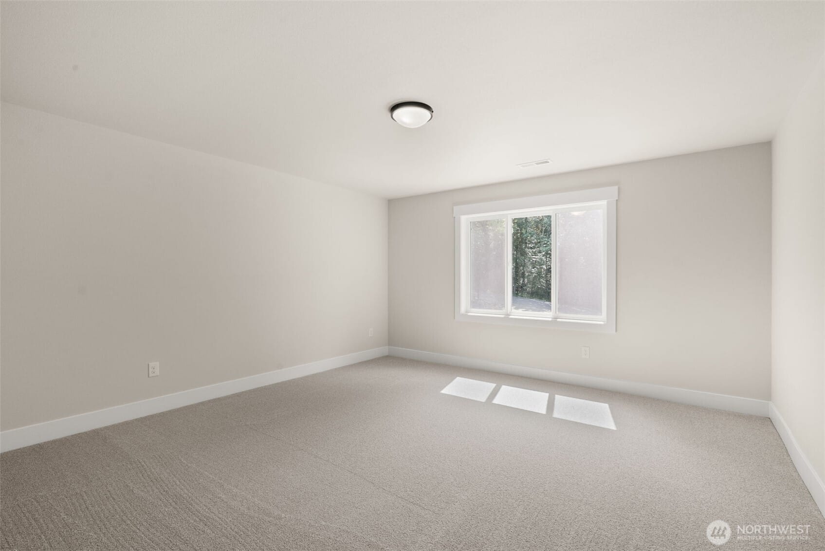 Olympia, Washington, 98502, United States, 4 Bedrooms Bedrooms, ,2 BathroomsBathrooms,Residential,For Sale,1848524
