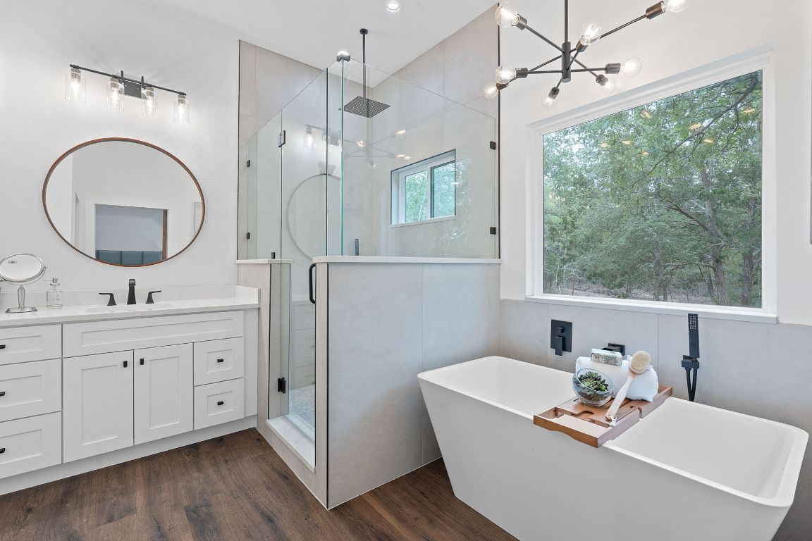 Bastrop, Texas, 78602, United States, 4 Bedrooms Bedrooms, ,4 BathroomsBathrooms,Residential,For Sale,1903346