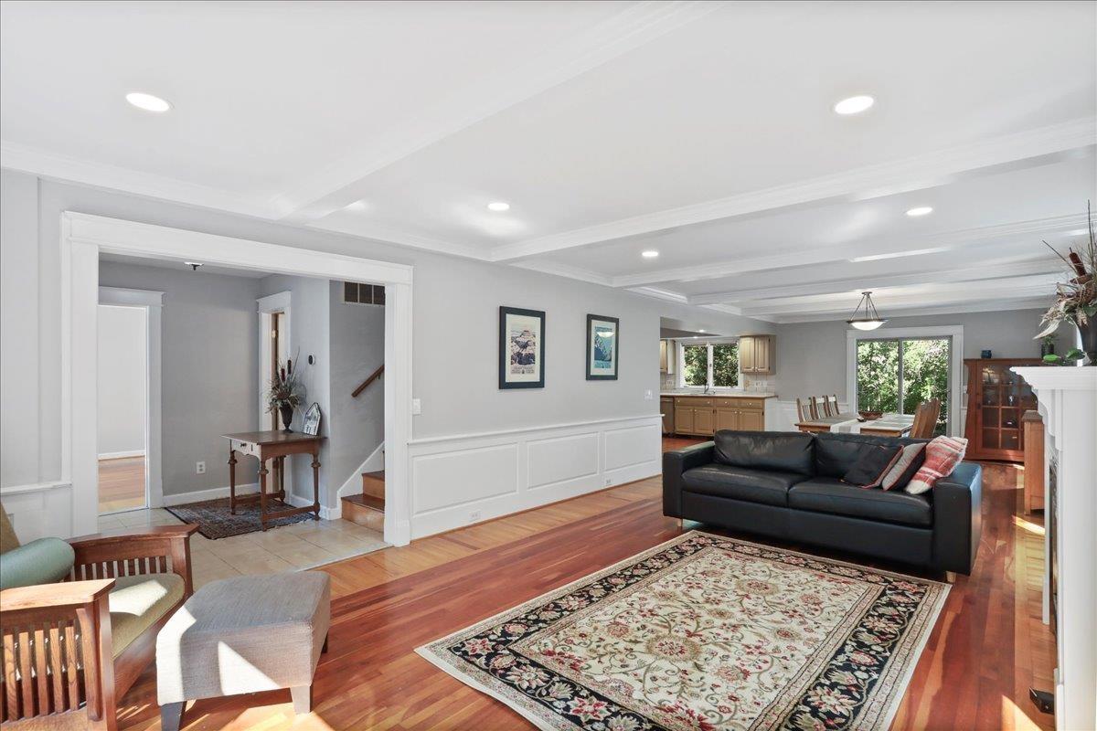 Mcgaheysville, Virginia, 22840, United States, 4 Bedrooms Bedrooms, ,4 BathroomsBathrooms,Residential,For Sale,1877155