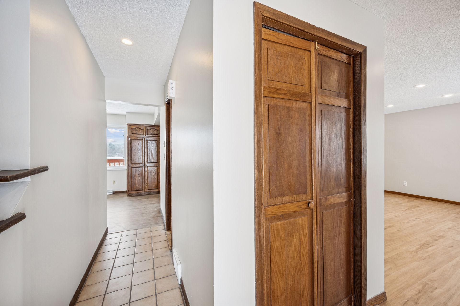 Greenfield, Minnesota, 55357, United States, 3 Bedrooms Bedrooms, ,2 BathroomsBathrooms,Residential,For Sale,2000513