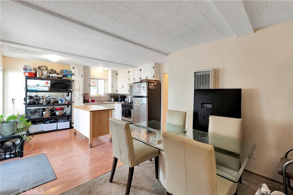 Seal Beach, California, 90740, United States, 4 Bedrooms Bedrooms, ,2 BathroomsBathrooms,Residential,For Sale,2001777