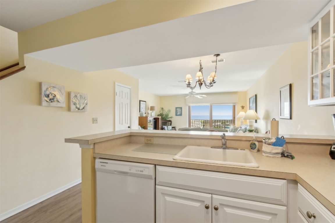 Fernandina Beach, Florida, 32034, United States, 2 Bedrooms Bedrooms, ,2 BathroomsBathrooms,Residential,For Sale,1990876