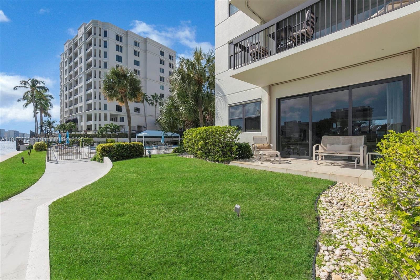 Pompano Beach, Florida, 33062, United States, 2 Bedrooms Bedrooms, ,2 BathroomsBathrooms,Residential,For Sale,1996821