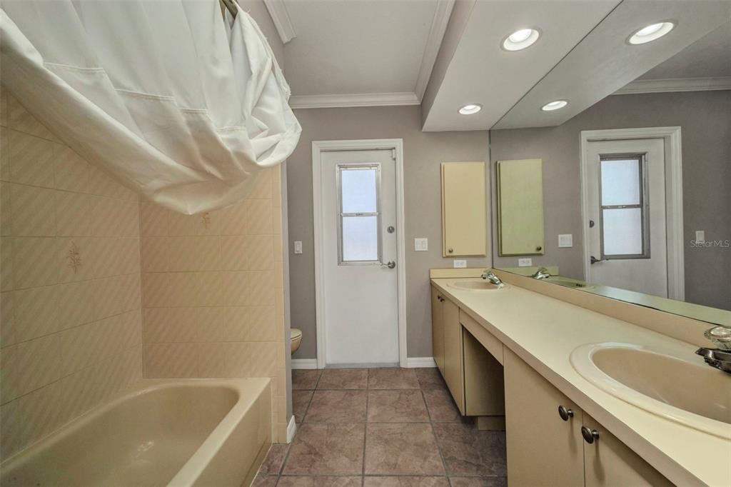 Punta Gorda, Florida, 33983, United States, 4 Bedrooms Bedrooms, ,3 BathroomsBathrooms,Residential,For Sale,1911609