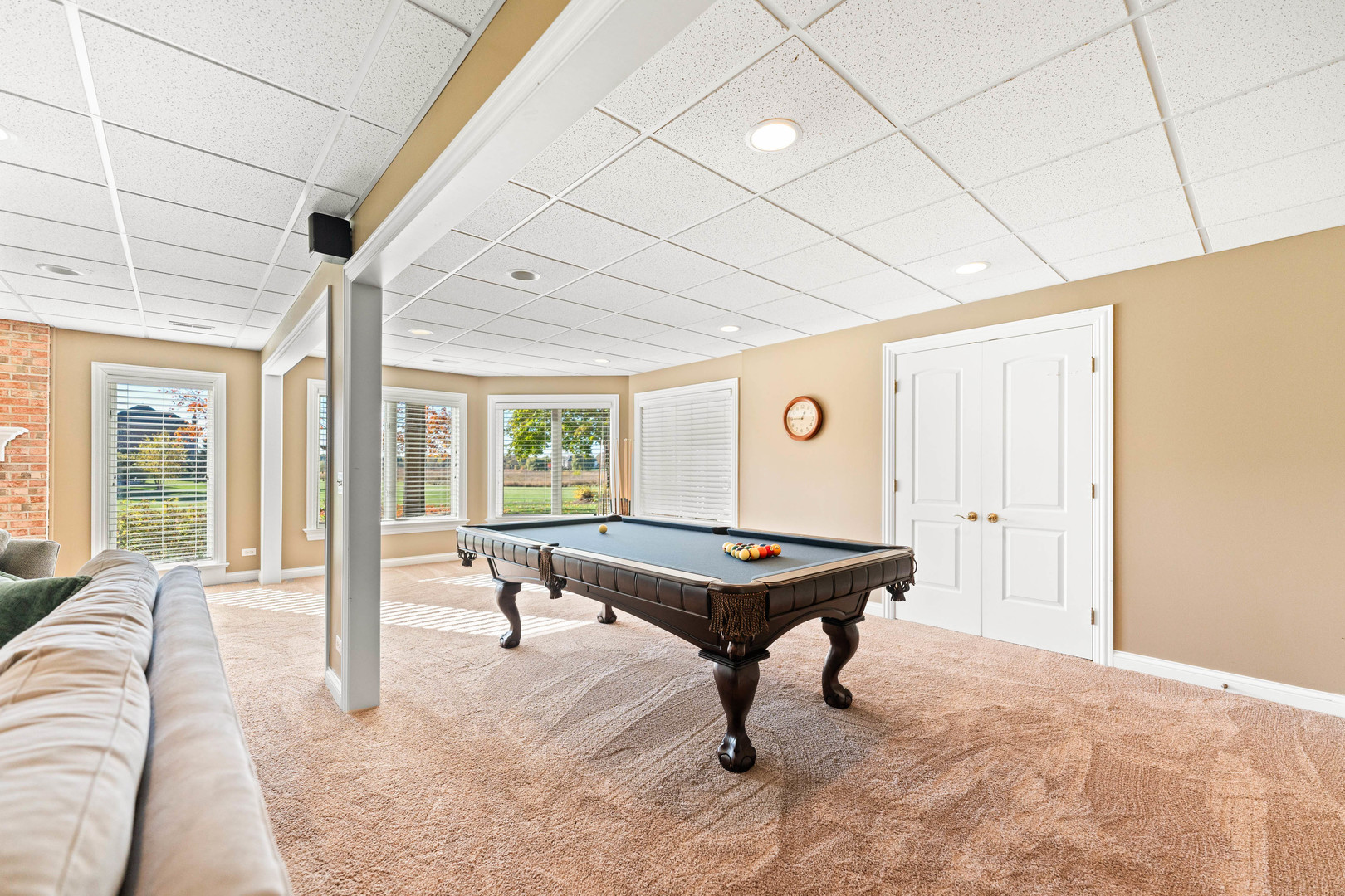 St. Charles, Illinois, 60175, United States, 5 Bedrooms Bedrooms, ,5 BathroomsBathrooms,Residential,For Sale,1989191