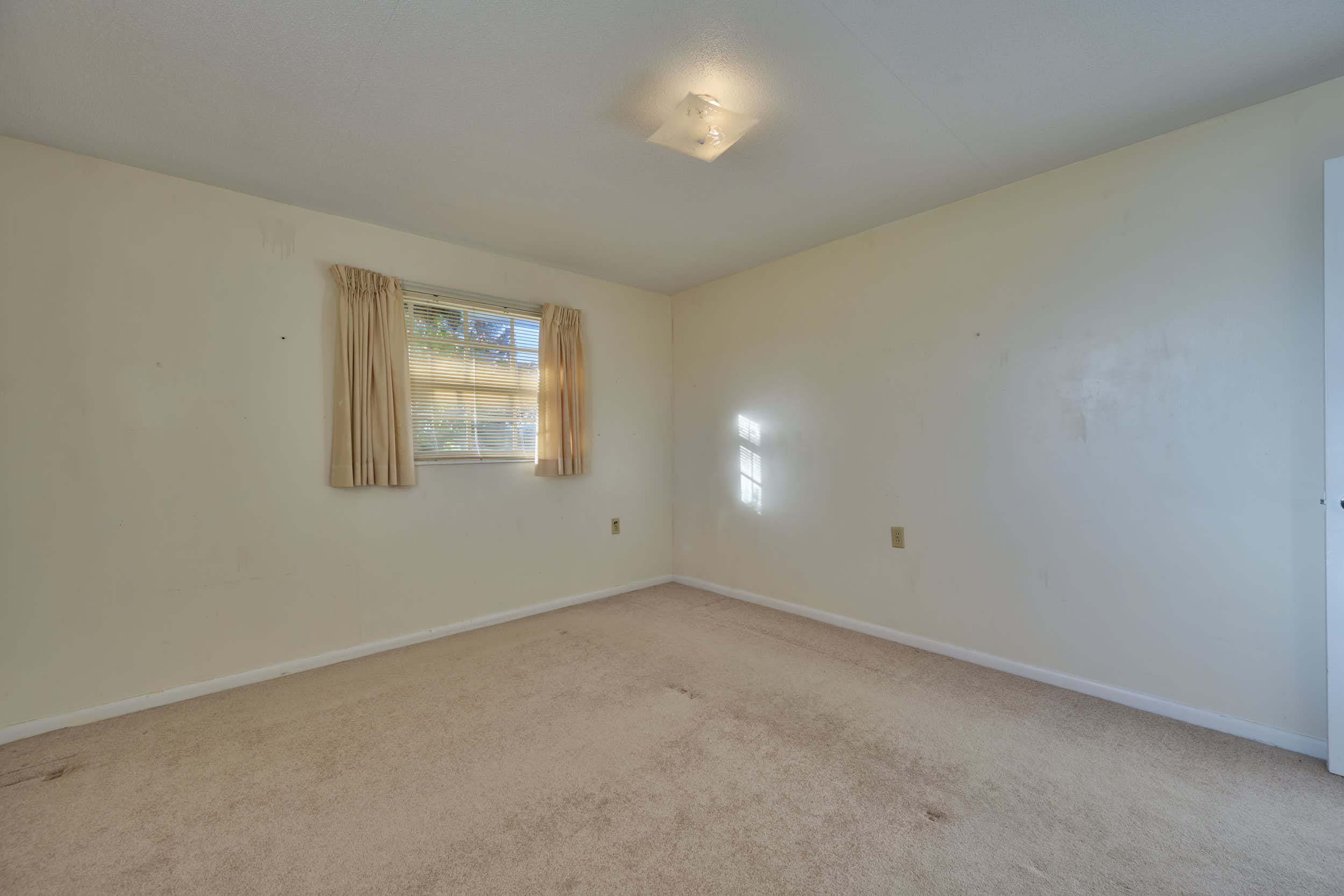 BARTOW, Florida, 33830, United States, 3 Bedrooms Bedrooms, ,2 BathroomsBathrooms,Residential,For Sale,1915491