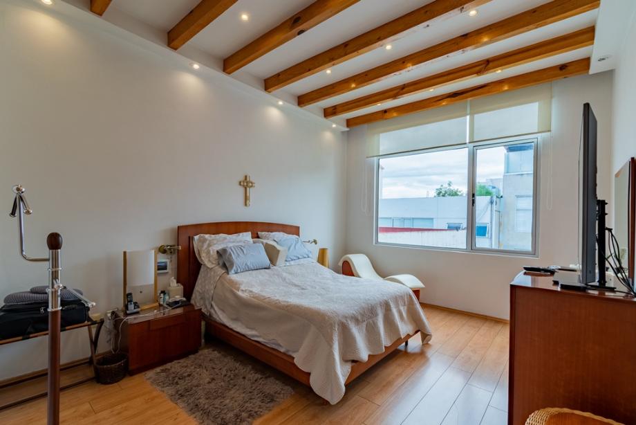 Moras, Benito Juárez, Ciudad de México, 03100, Mexico, 3 Bedrooms Bedrooms, ,2 BathroomsBathrooms,Residential,For Sale,Moras,1591349