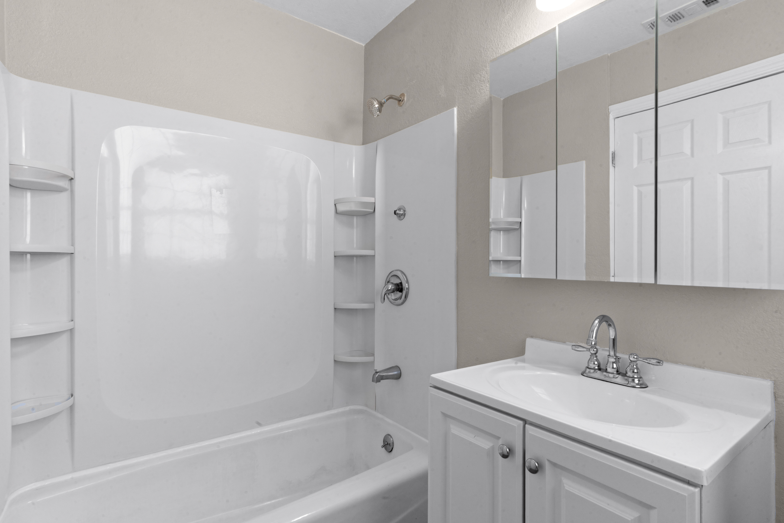  3929 35th Street, Sacramento, CA 95820 - 物件實景