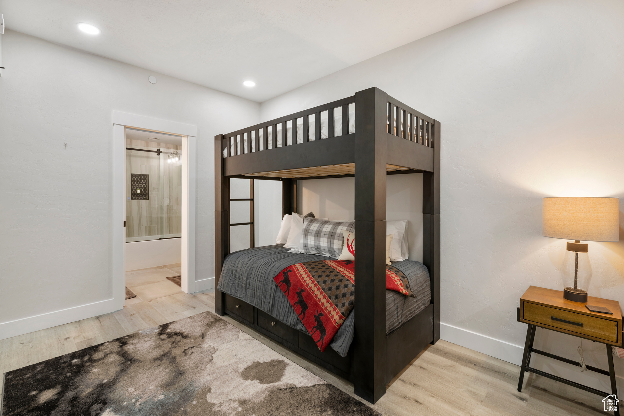 Park City, Utah, 84060, United States, 2 Bedrooms Bedrooms, ,3 BathroomsBathrooms,Residential,For Sale,1900952