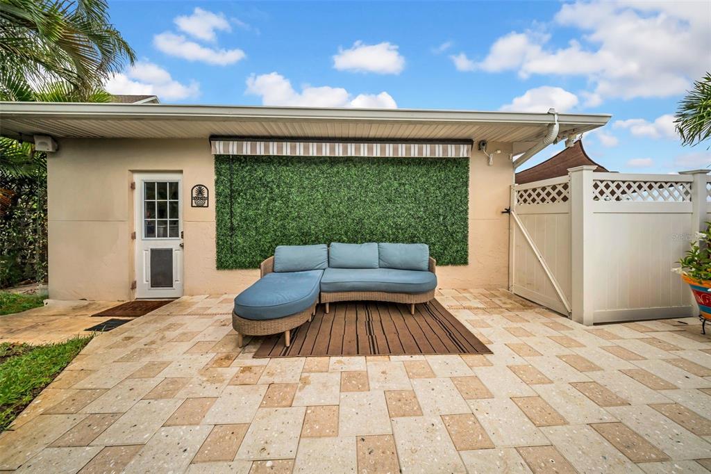 St Petersburg, Florida, 33704, United States, 2 Bedrooms Bedrooms, ,2 BathroomsBathrooms,Residential,For Sale,1897453