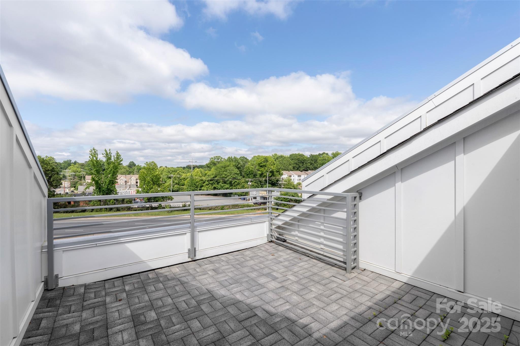 Charlotte, North Carolina, 28205, United States, 3 Bedrooms Bedrooms, ,3 BathroomsBathrooms,Residential,For Sale,1837660