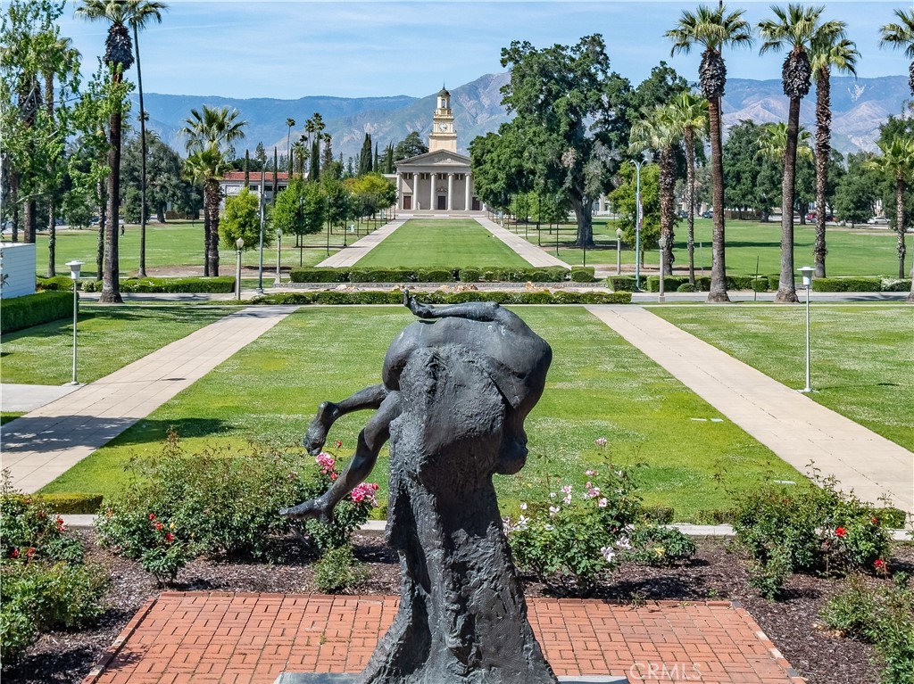 Redlands, California, 92373, United States, 6 Bedrooms Bedrooms, ,5 BathroomsBathrooms,Residential,For Sale,1976370