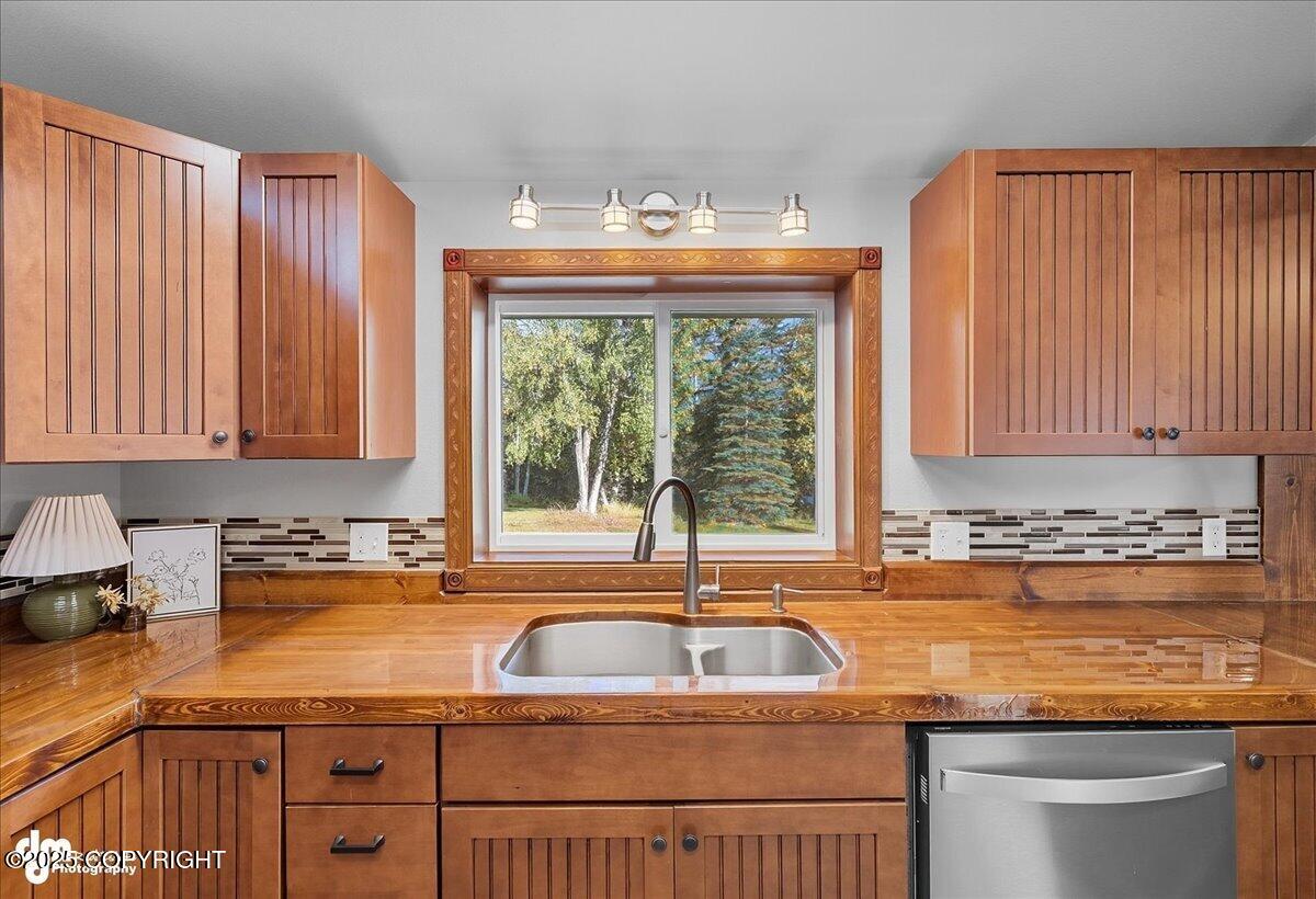 Soldotna, Alaska, 99669, United States, 4 Bedrooms Bedrooms, ,3 BathroomsBathrooms,Residential,For Sale,1982320