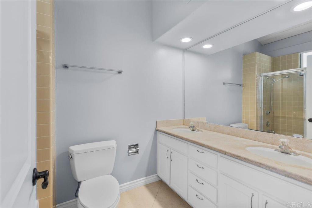 Carlsbad, California, 92009, United States, 2 Bedrooms Bedrooms, ,2 BathroomsBathrooms,Residential,For Sale,1932057