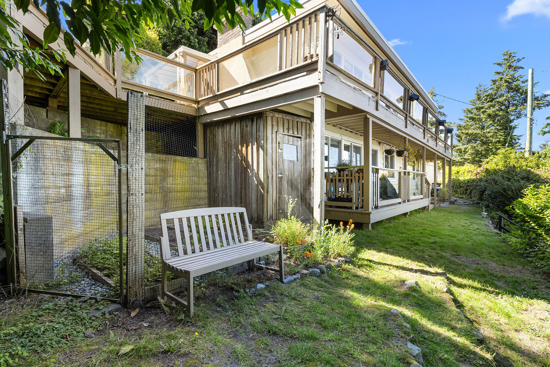  Chic Cordova Bay Home - 物件實景