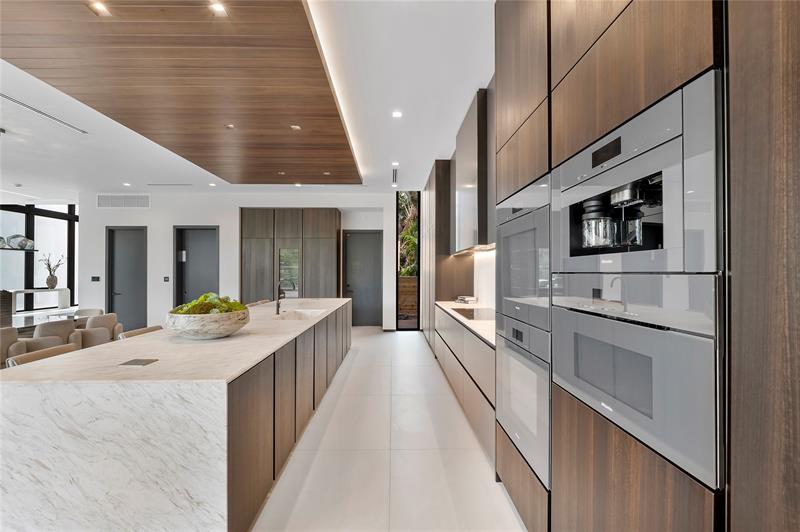 681 Golden Harbour Drive, Boca Raton, Florida, 33432, United States, 6 Bedrooms Bedrooms, ,7 BathroomsBathrooms,Residential,For Sale,681 Golden Harbour Drive,1680950