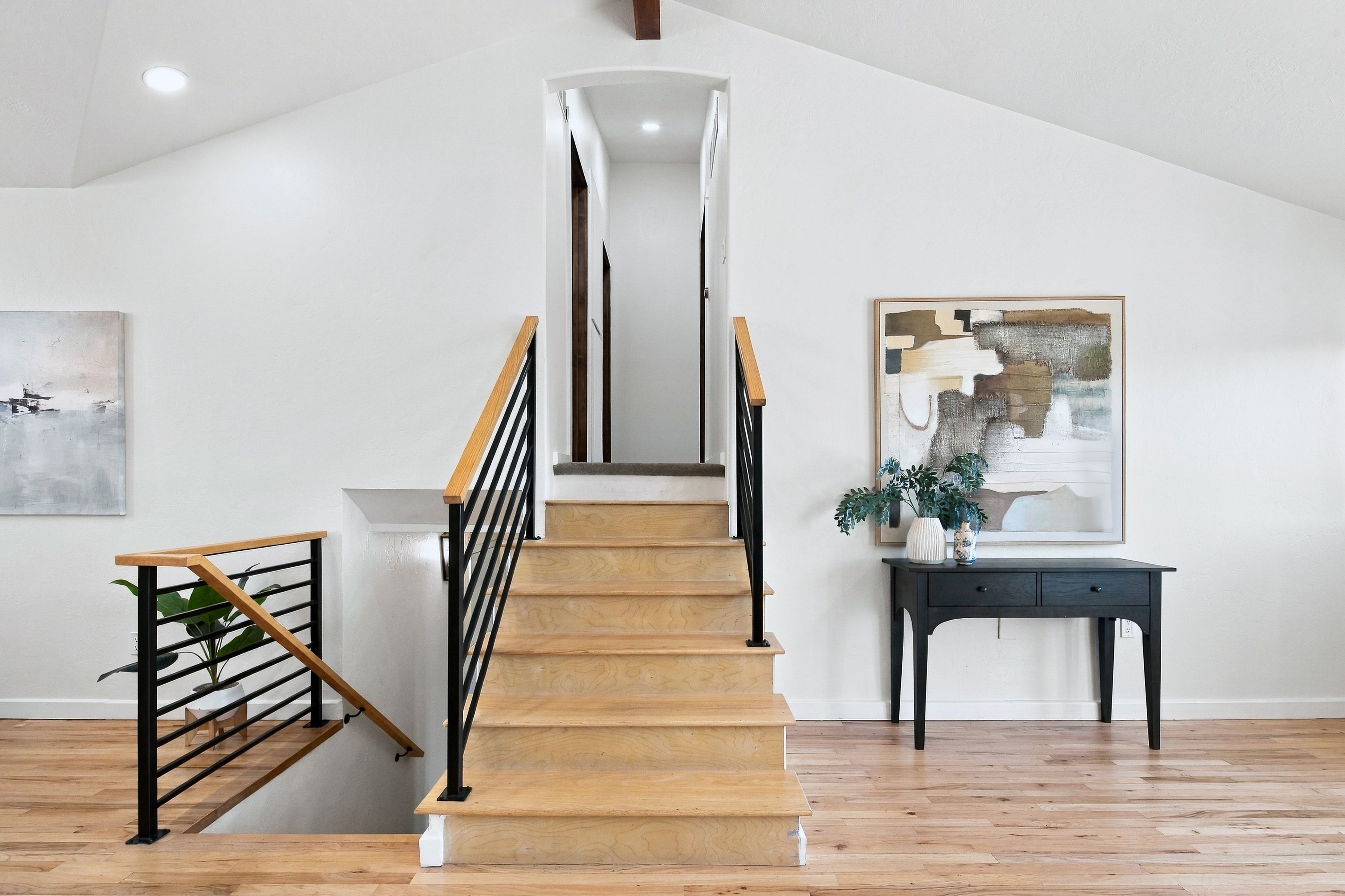  Architectural Foothills Retreat with Valley Views & Direct Trail Access - 物件實景