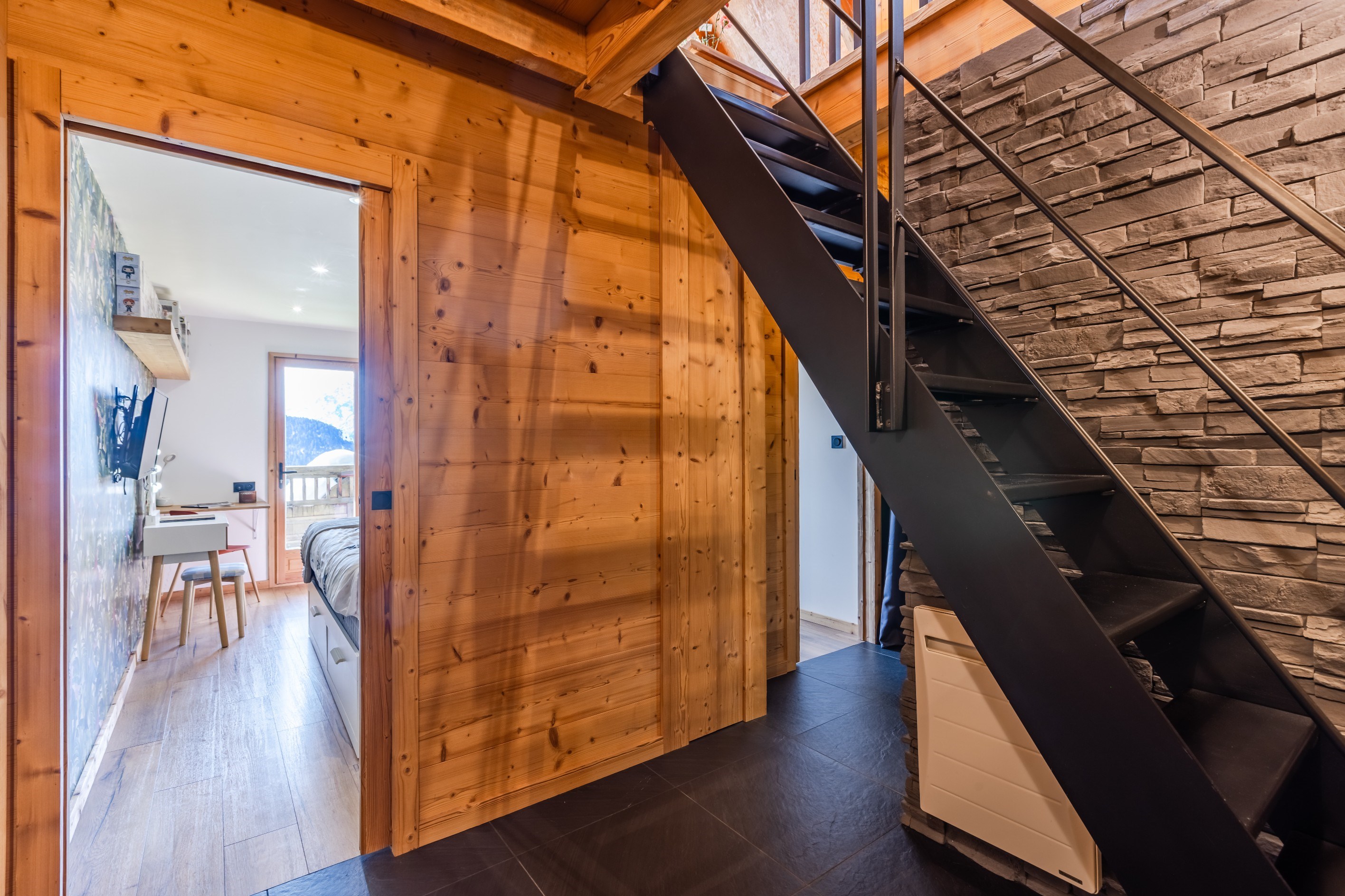  Chalet Maronne - Close to the slopes of Alpe d