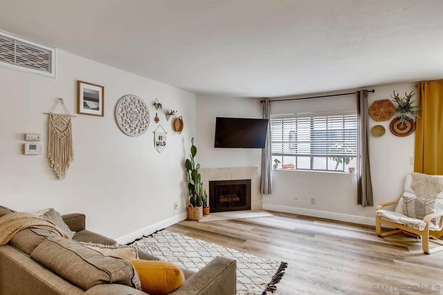 San Diego, California, 92104, United States, 2 Bedrooms Bedrooms, ,2 BathroomsBathrooms,Residential,For Sale,1794414