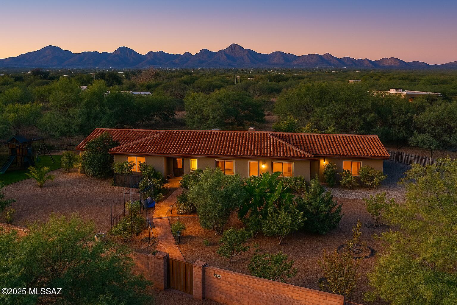 Tubac, Arizona, 85646, United States, 2 Bedrooms Bedrooms, ,3 BathroomsBathrooms,Residential,For Sale,1991588