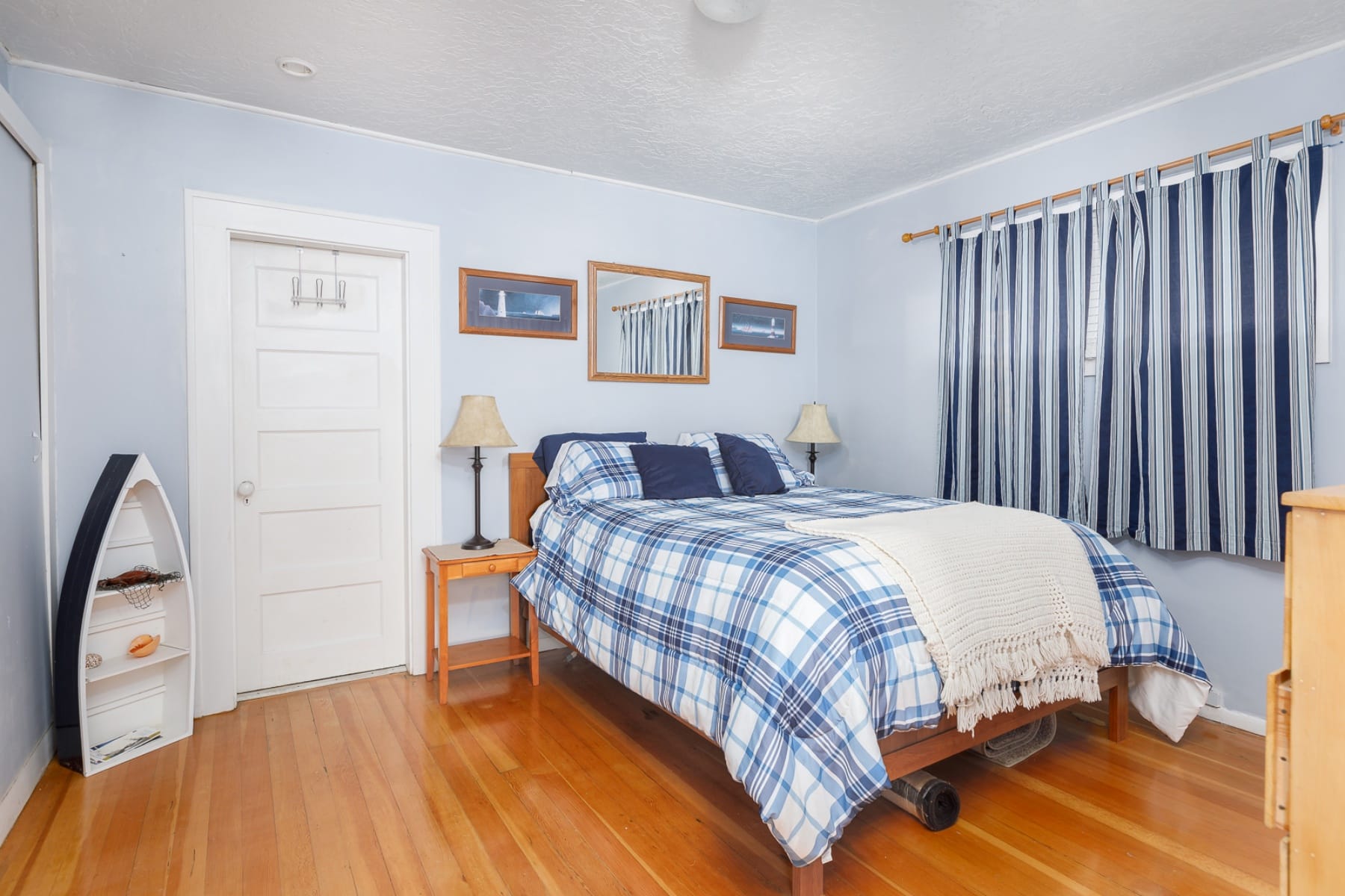  825 NW 1ST ST Newport, OR 97365 - 物件實景