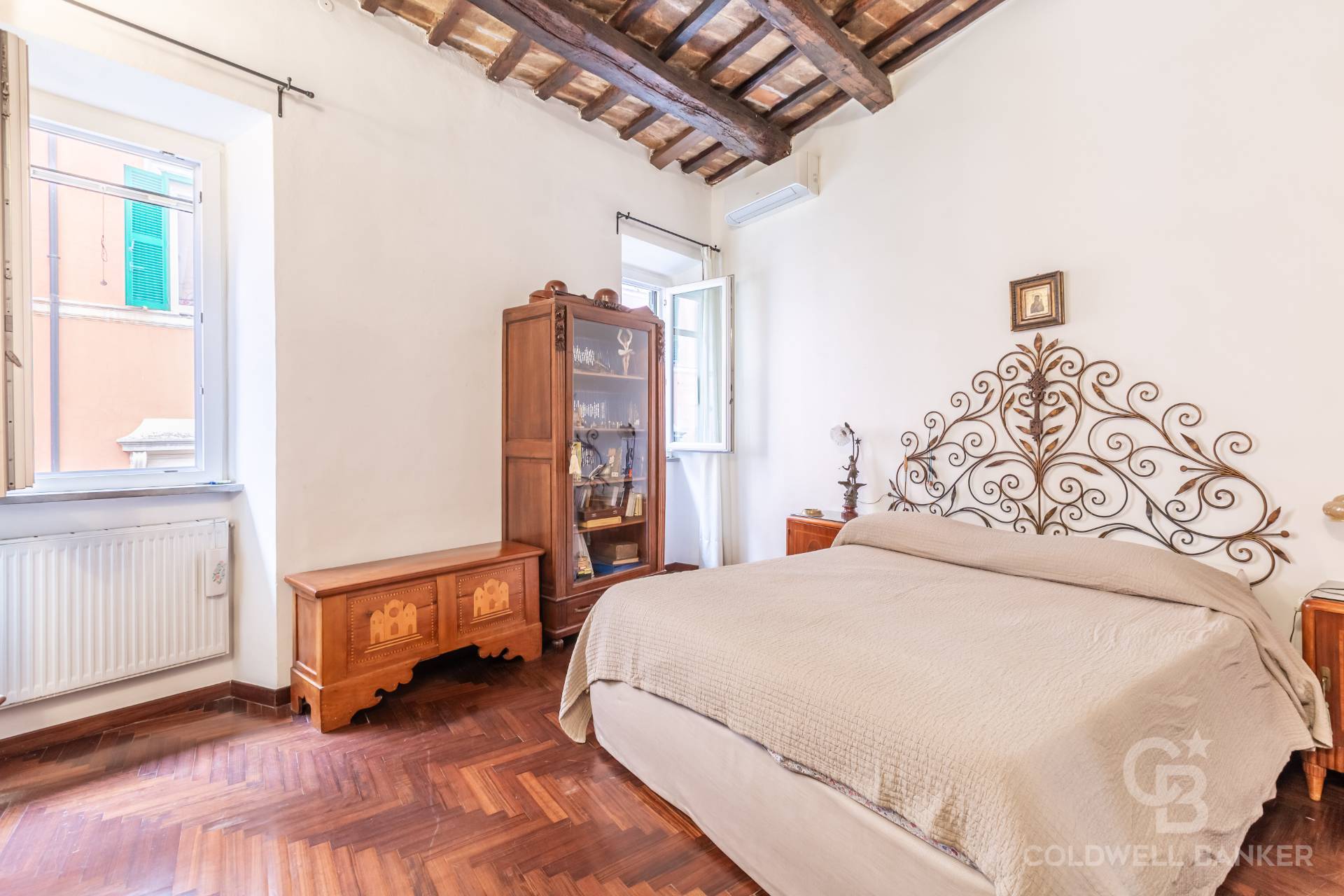 Roma, Roma, 00100, IT, 3 Bedrooms Bedrooms, ,2 BathroomsBathrooms,Residential,For Sale,1837964
