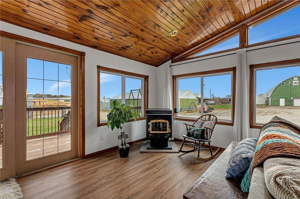 Holdingford, Minnesota, 56340, United States, 5 Bedrooms Bedrooms, ,2 BathroomsBathrooms,Residential,For Sale,1977131