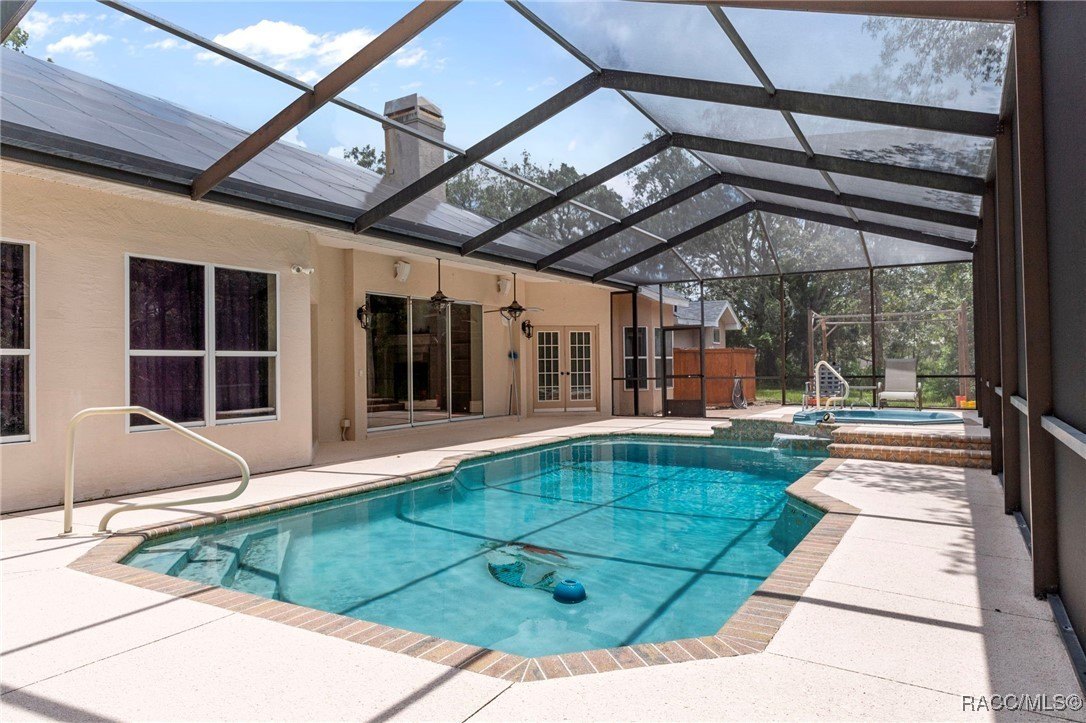 Homosassa, Florida, 34446, United States, 5 Bedrooms Bedrooms, ,4 BathroomsBathrooms,Residential,For Sale,1916240