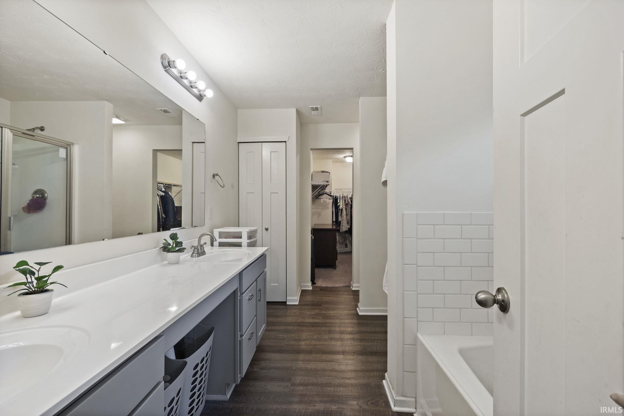 Bloomington, Indiana, 47404, United States, 5 Bedrooms Bedrooms, ,4 BathroomsBathrooms,Residential,For Sale,1979939