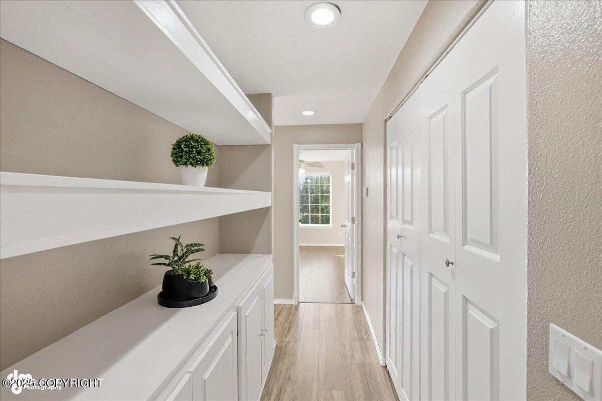 Sterling, Alaska, 99672, United States, 4 Bedrooms Bedrooms, ,3 BathroomsBathrooms,Residential,For Sale,1974036