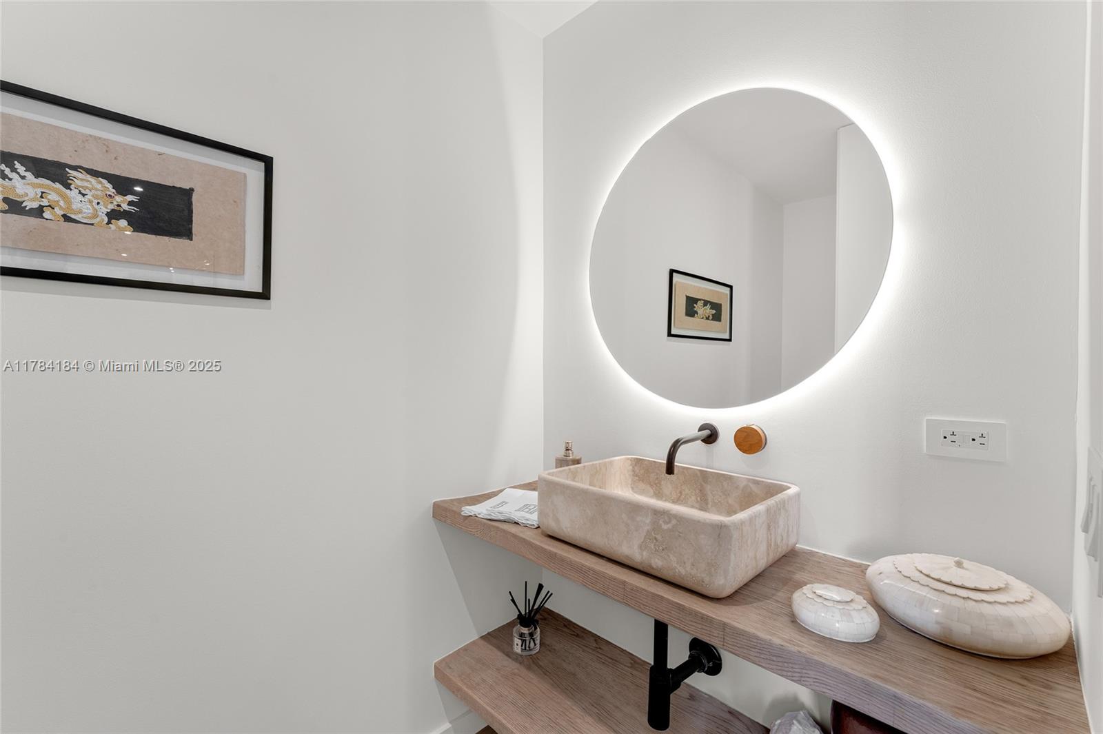 Miami Beach, Florida, 33109, United States, 3 Bedrooms Bedrooms, ,5 BathroomsBathrooms,Residential,For Sale,1770754