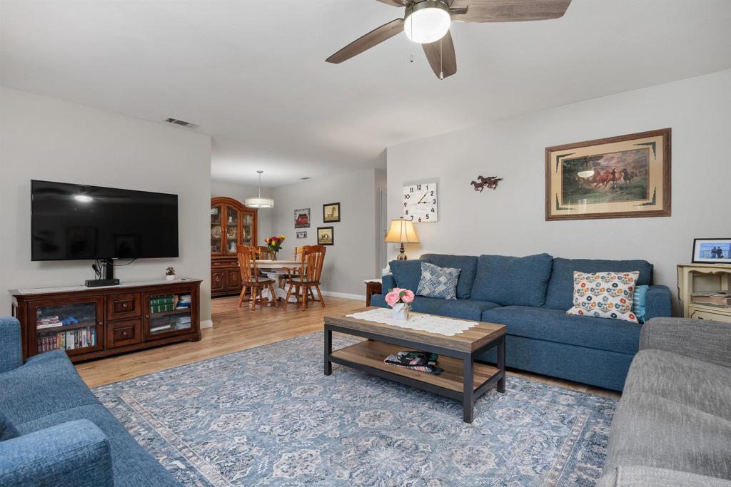 Oceanside, California, 92057, United States, 2 Bedrooms Bedrooms, ,1 BathroomBathrooms,Residential,For Sale,1919861