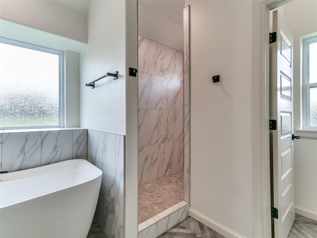 Blanchard, Oklahoma, 73010, United States, 4 Bedrooms Bedrooms, ,4 BathroomsBathrooms,Residential,For Sale,1982275